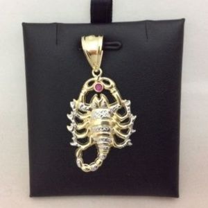 10K Real  Yellow Gold RED CZ Scorpion Pendant 3.3gr